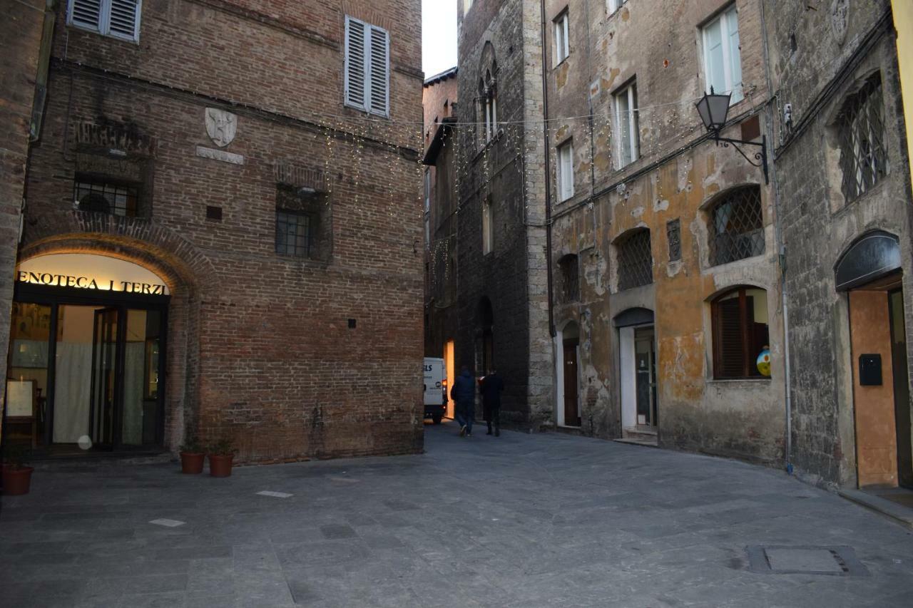 Siena Centro, Civetta公寓 外观 照片